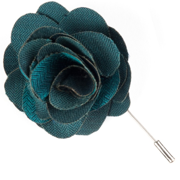 The Tie Bar Pocket Square, Flower Lapel & Tie Clip - Picture 7 of 8